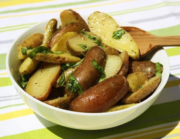 [picnicperfectfingerlingpotatosaladol[2].jpg]