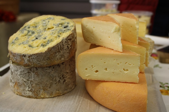 [berkshire blue hudson red cheese[1].jpg]
