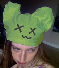 [bear_hat[4].jpg]