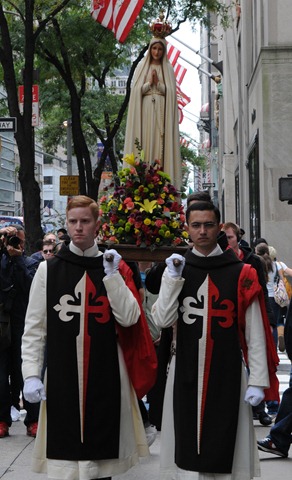 [077_NYC Rosary Rally_101009[5].jpg]