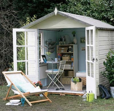 [shed decorated[2].jpg]
