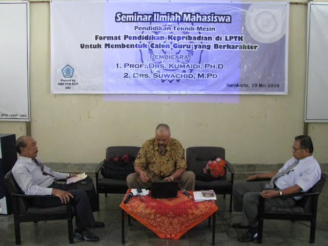 seminar-ilmiah