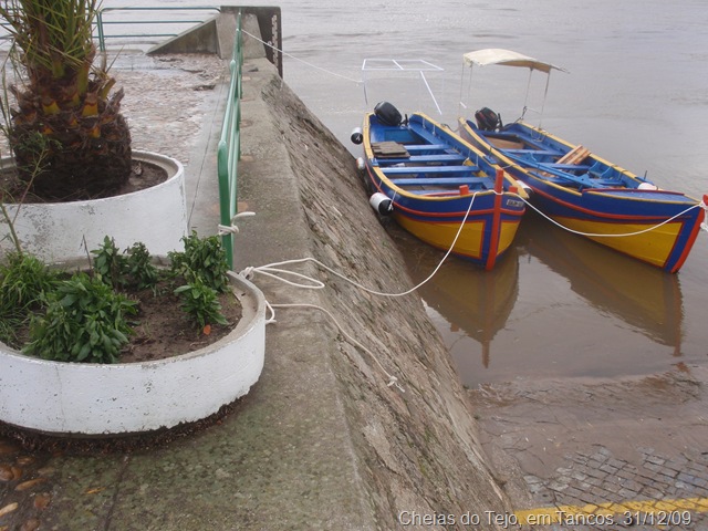 [cheias 2009 025[5].jpg]