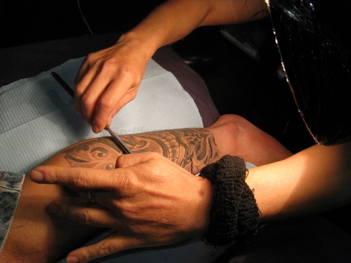 totem pole leg tattoo | wtf? famous for what? totem pole leg tattoo | wtf? famous for what?
