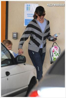 El descuido de Jennifer Garner: pillada con su tanga rota El descuido de Jennifer Garner: pillada con su tanga rota
