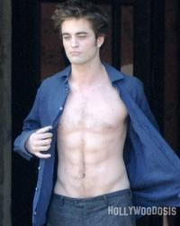  Fotos: Robert Pattinson sin ropa y ensayando besos con Kristen Stewart