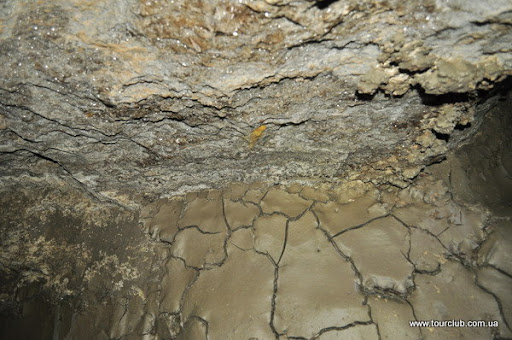 глина в печері Золушка