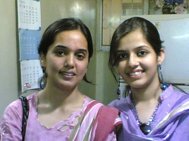 [desi girls . college girls . student. desi bachiya. school girls. pakistani bachiya, pakistani girls, indian girls . hot desi girls (34)[2].jpg]
