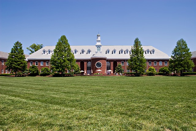 [honeycutt-seminary-lawn[4].jpg]