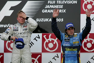 подиум Кими Райкконена и Фернандо Алонсо на Гран-при Японии 2005