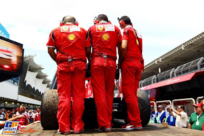 Ferrari возвращают в боксы на Гран-при Бразилии 2010