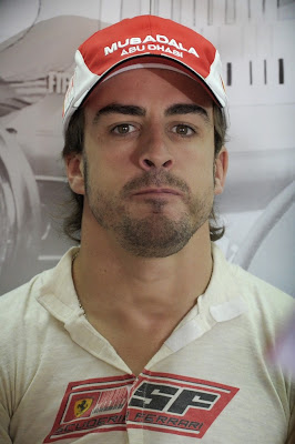 фото Фернандо Алонсо на Гран-при Бразилии 2010