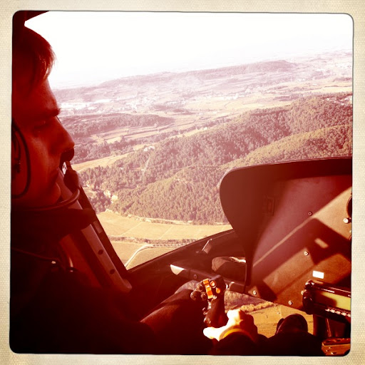 heikki_commercial_fly_plane.jpg