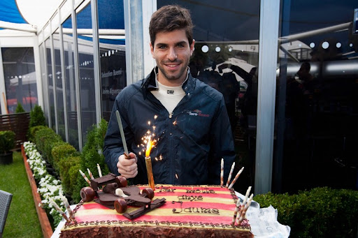 jaime_21st_birthday_cake_aus11.jpg