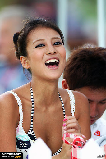 Kamui_Kobayashi_with_girlfriend_Yu_Abiru_1_mal11.jpg