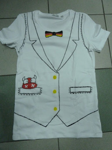 red_bull_vettel_t-shirt_gifts_mal11.jpg
