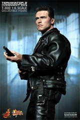 New-Hot-Toys-Terminator-T-800-8