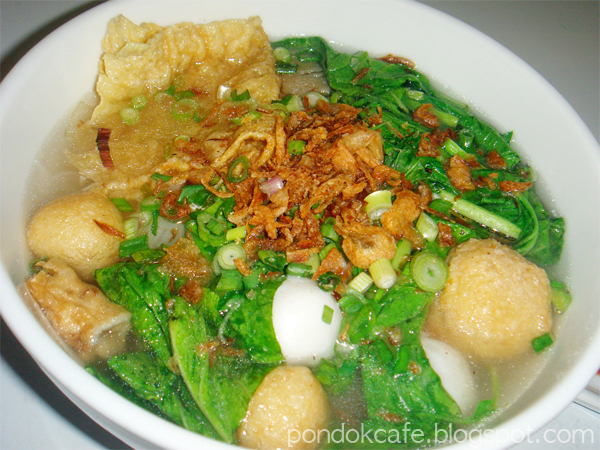 fisball noodle soup pondok cafe