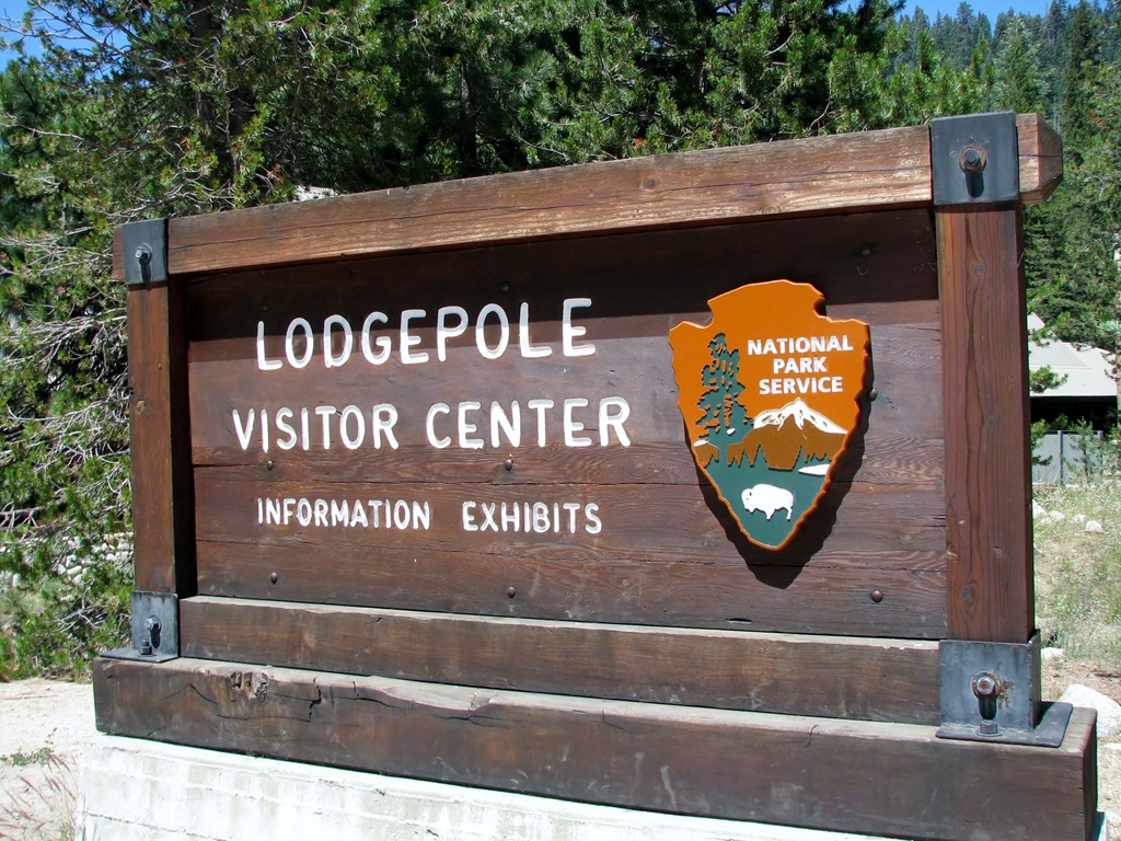 [2513 Lodgepole Visitor Center SNP CA[3].jpg]