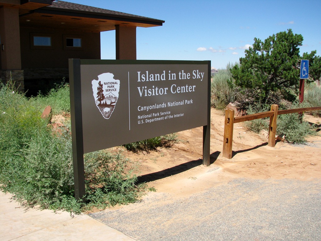 [5255 Visitor Center Canyonlands National Park UT[3].jpg]