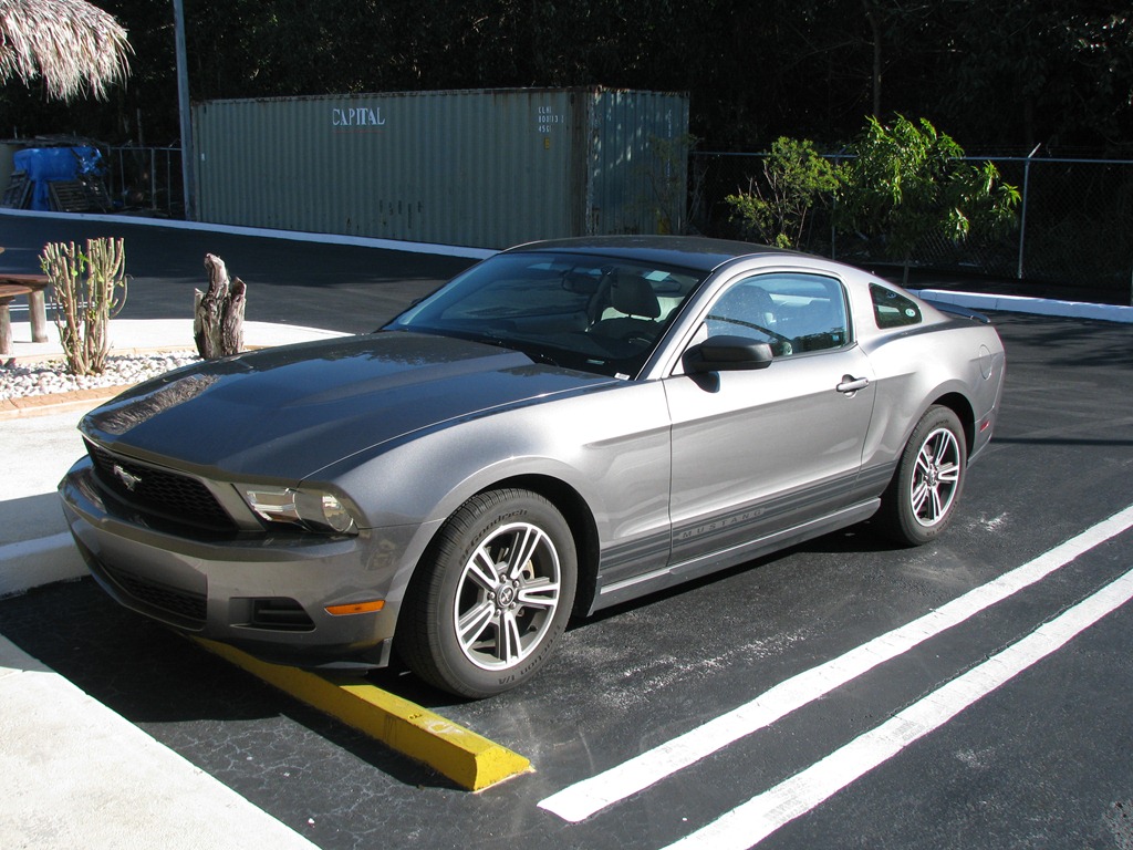 [6918 Rental car Mustang[3].jpg]