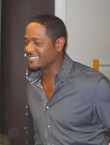 [Underwood Smiles[3].jpg]