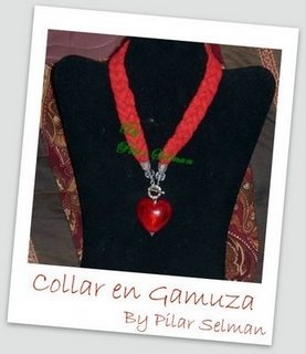 [Collar_Gamuza_Rojo4.jpg]