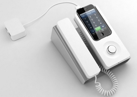 [iphonedeskphonedock[8].jpg]