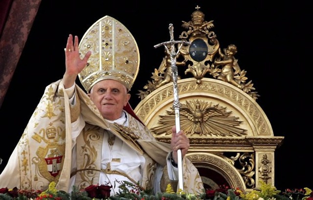 [Papa Bento XVI 5[4].jpg]