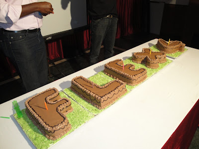 Flex 4 cake cutting