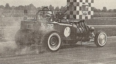 Ted Kramer Y-Block powered T-Bucket