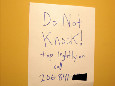 do not knock sign