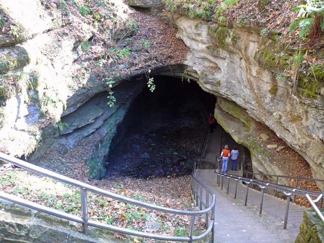 [Mammoth Cave Entrance[4].jpg]