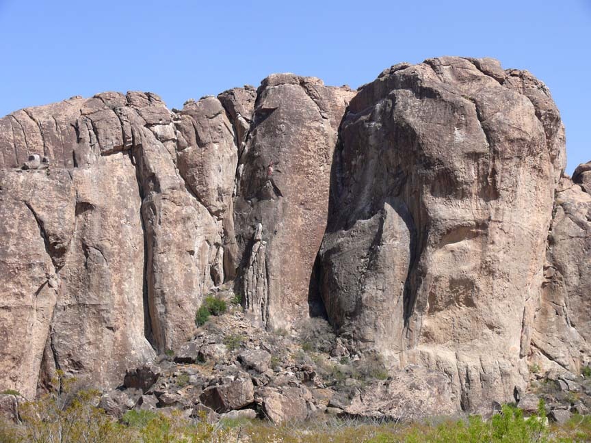 [Hueco Mtn Rocks[5].jpg]