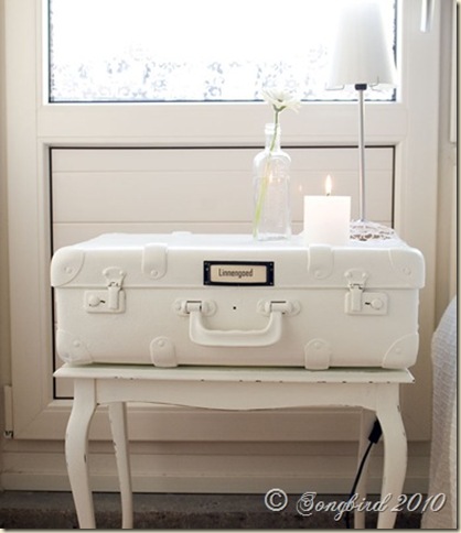 White suitcase nightstand Songbird