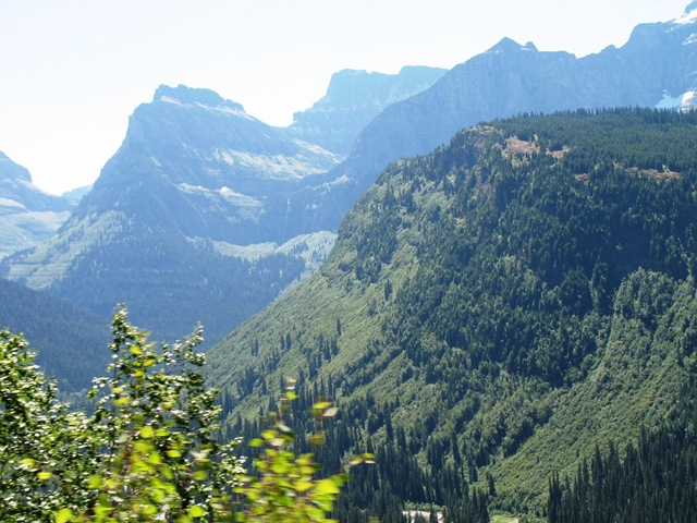[GNP - Rockies from Road to the Sun[3].jpg]