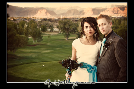 Red Cliffs Wedding portrait-St. George Utah 