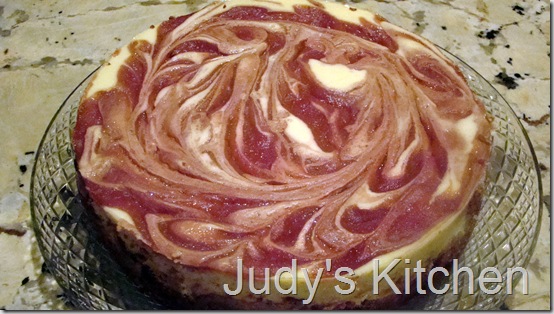 strawberry swirl cheesecake (2) strawberry swirl cheesecake (2)
