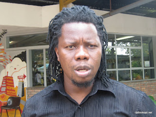 Lexxus Legal, artista músico congolês.