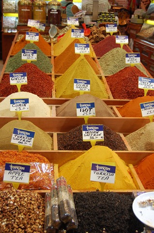 [Turkia 2009 - Estambul  -Bazar de las especias    254[2].jpg]