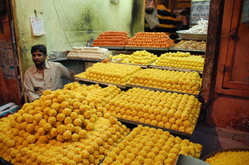[India 2010 -  Jaipur , paseo nocturno por el mercado , 15 de septiembre   12[3].jpg]