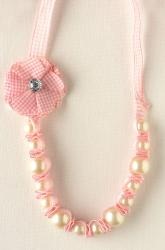 [girlpinknecklace[2].jpg]