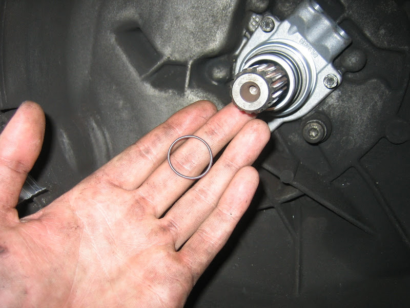 What's the trick to unbolting the slave cylinder? SaabCentral Forums