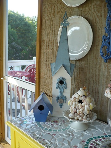 [birdhouses[3].jpg]