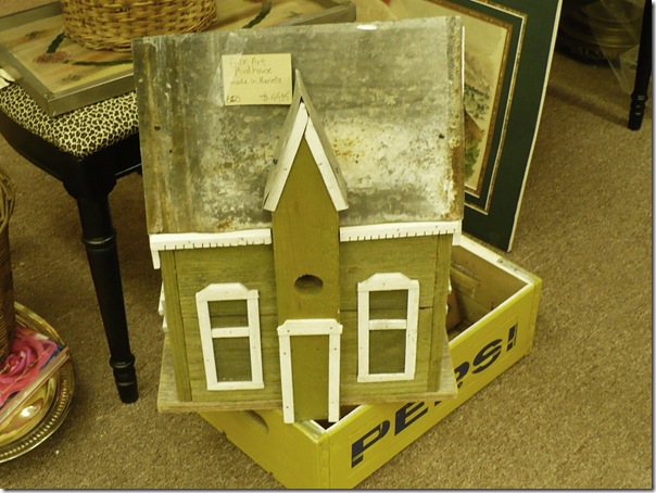 folkartbirdhouse