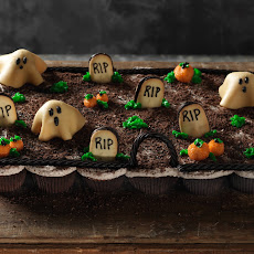 Pull Apart Graveyard Cupcakes