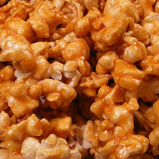 Fast and Easy Caramel Popcorn