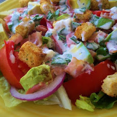 BLT Salad With Creamy Basil Dressing