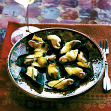 Steamed Mussels with Lemon-Saffron Sauce