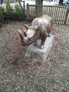 Nashorn Skulptur